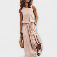 Luftiges, weites, ärmelloses Kleid mit Rundhalsausschnitt und Schlitz in Khaki