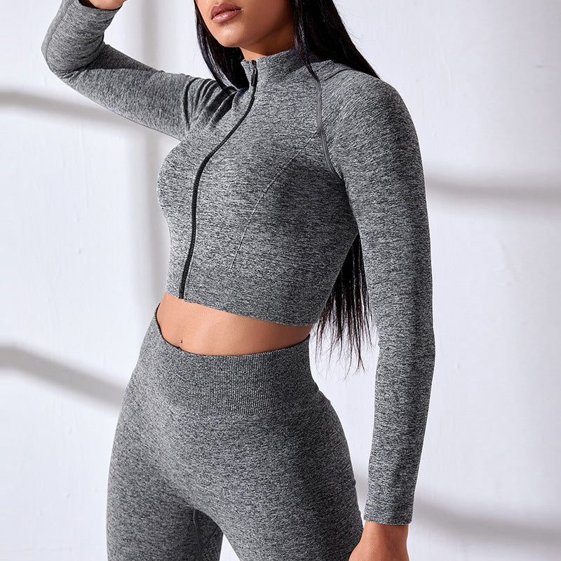 Sportset mit langärmeligem Crop Top mit Reißverschluss und Leggings