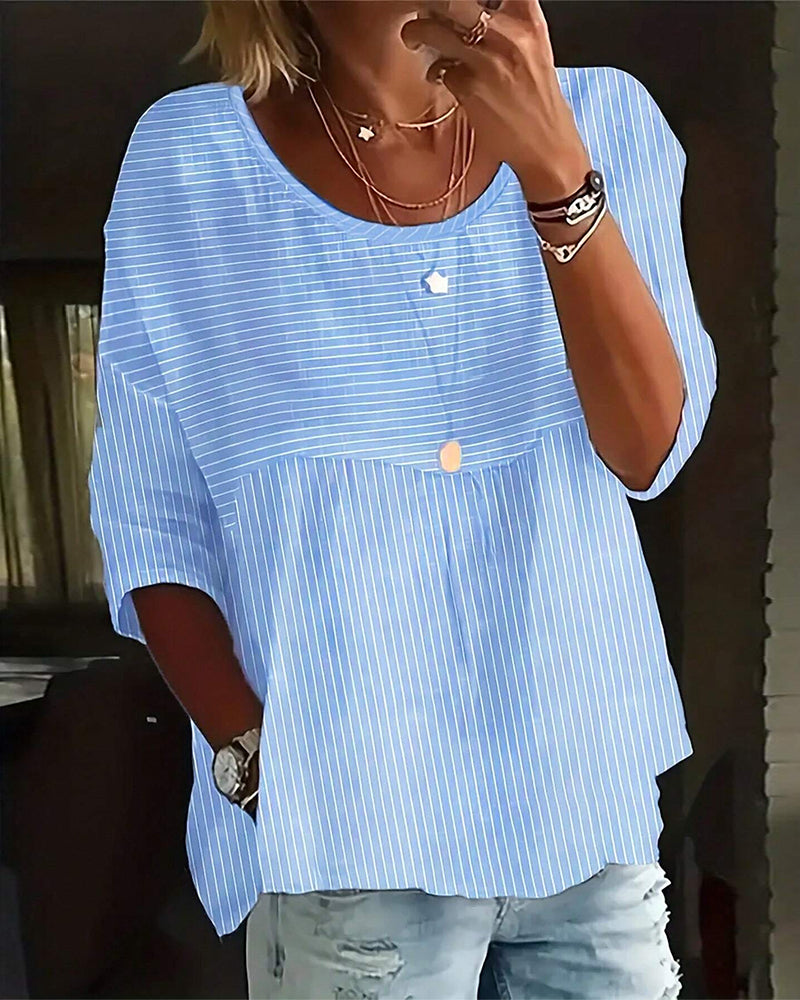 Abigail - Lässige, gestreifte Bluse mit lockerer Passform und Knopfleiste für Damen | Gestreifte Bluse mit Rundhalsausschnitt und halblangen Ärmeln