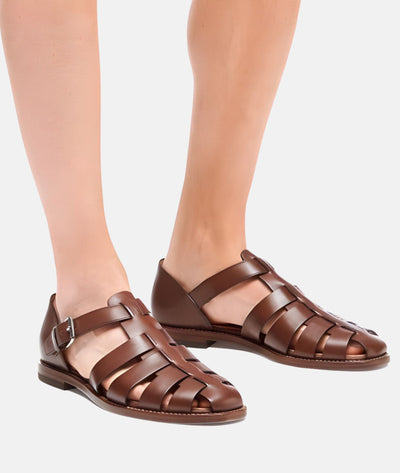 Johanna | Modische Sandalen mit Riemen und elegantem Schnitt