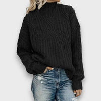 Alina – Retro Rollkragenpullover mit Zopfmuster in Schwarz