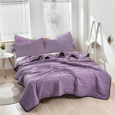 Atmungsaktive und kühlende Decke für den Sommer