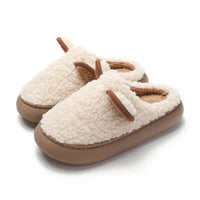 Kuschelige und warme Damen-Hausschuhe mit süßen Öhrchen! in Creme