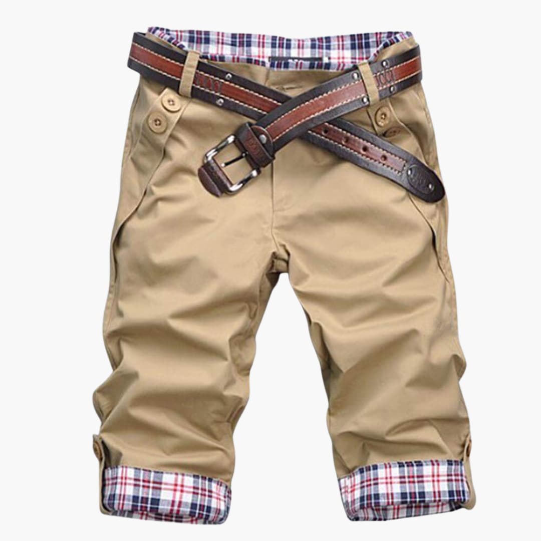 Herren Baumwollshorts mit Gürtel und Karoaufschlägen knielang