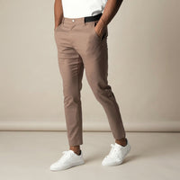 Benyamin - Komfortable Slim-Fit Hose in Braun