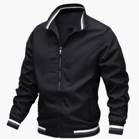 Herrenjacke mit Rippdetails und Frontreißverschluss in Schwarz