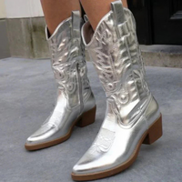 Damen Stiefel | Cowboy Stiefel mit spitzer Zehenform und Absatz in Silber