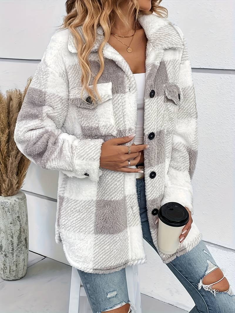 Emma – Gemütliche karierte Shacket mit Button-Down-Front | Weiche, karierte Fleece-Hemdjacke in neutralen Tönen