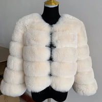 Stylische Pelz-Winterjacke für Frauen - Sari in Creme