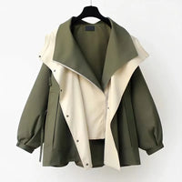 Stylischer Damen-Trenchcoat mit abnehmbarem Kragen – Übergangsjacke im modernen Design in Grün