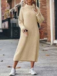 Damen Strickkleid Rollkragen | Langarm und Midi-Länge in Beige