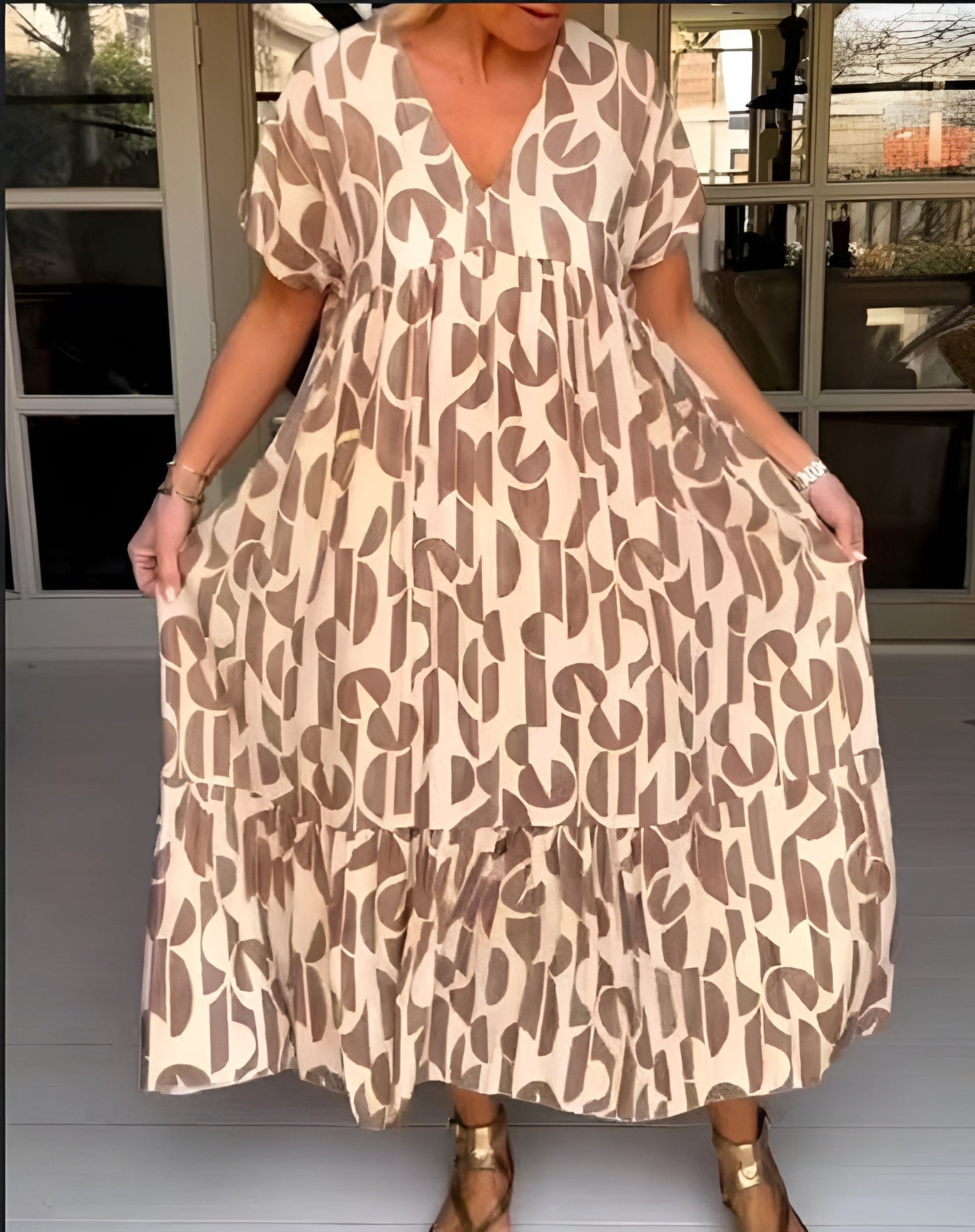 Colette | Fließendes Kleid mit V-Ausschnitt