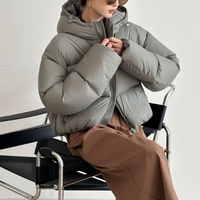 Stilvolle Steppjacke Mit Kapuze in Grün