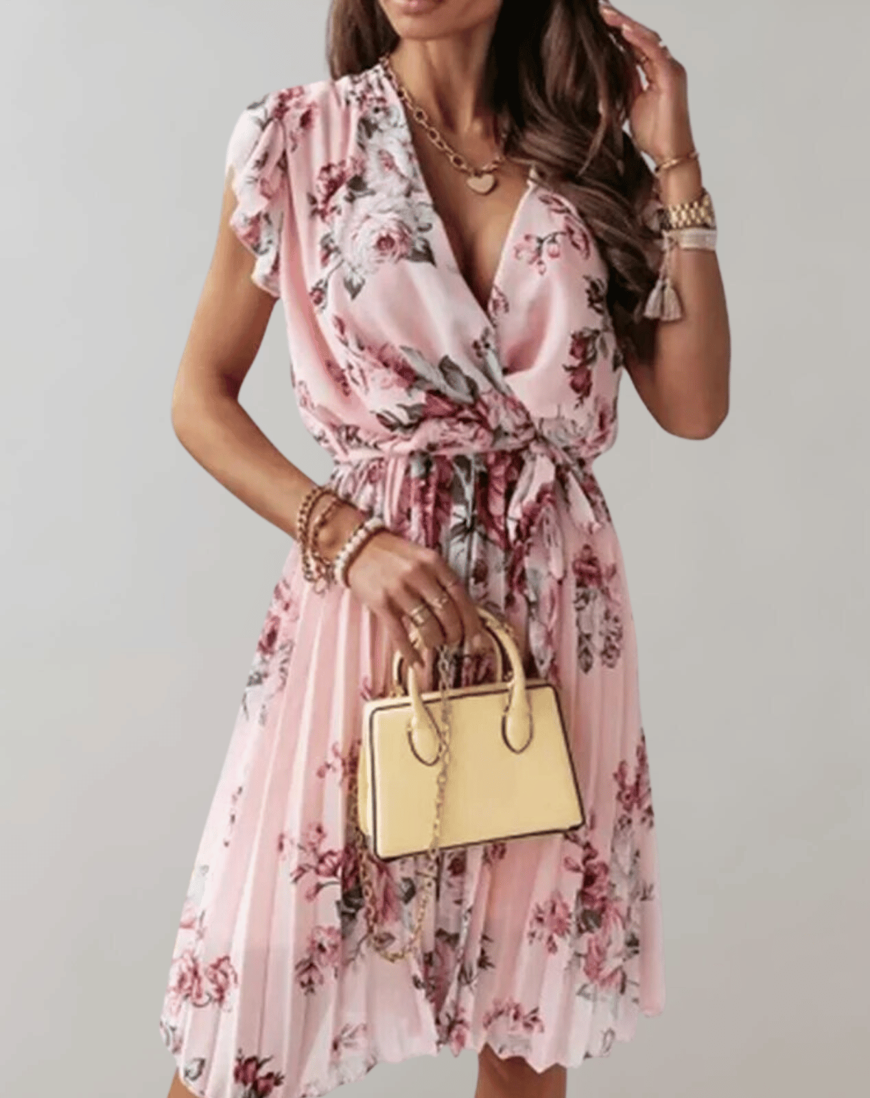 Clara - Kurzarmshirt mit Blumendruck, V-Ausschnitt und Rüschen