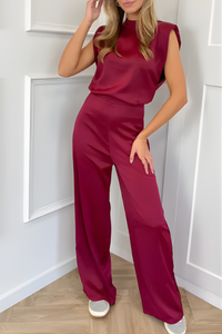 Ellie | Hoher Ausschnitt Weites Bein Jumpsuit in Weinrot