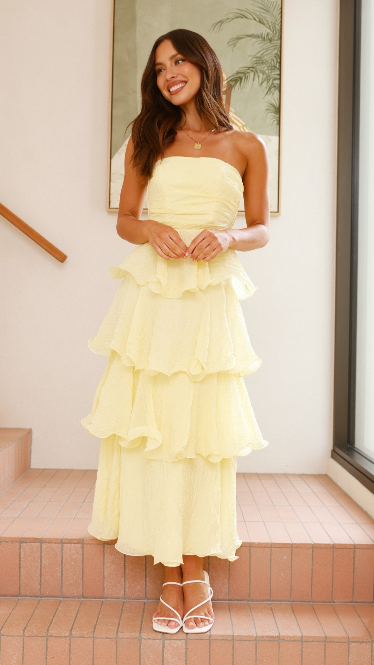 Claire | Schulterfreies Stufen-Maxikleid