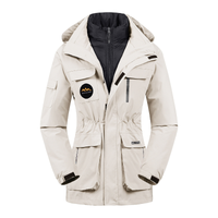 Damen Skijacke mit Kapuze | Sportliche Outdoor Winterjacke in Weiß
