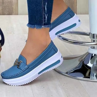 Dana – vulkanisierte Slipper aus Metall im Designer-Stil in Blau
