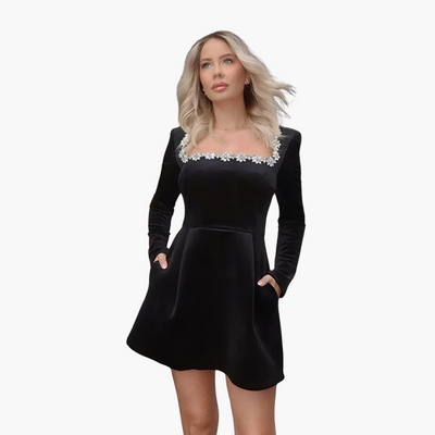 Elegantes Kleid für Damen mit langen Ärmeln und Blumenmuster