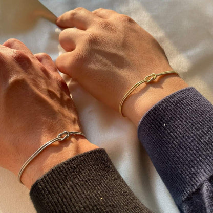 Minimalistische Knotenarmband – Elva