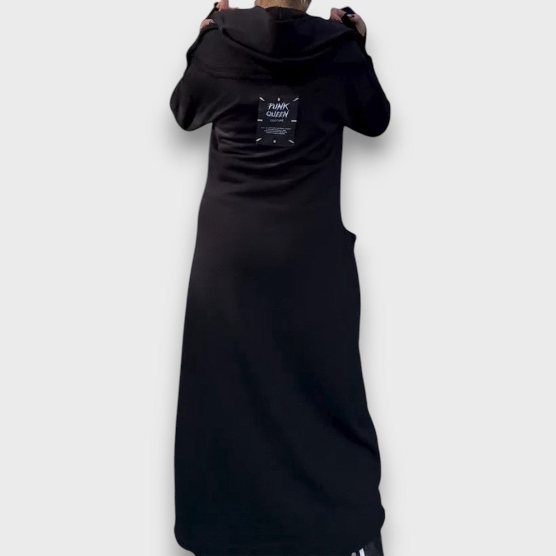 Darlina – Sweaterkleid mit Kapuze