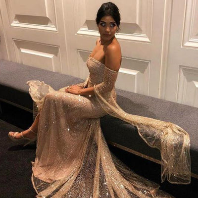 Elegantes Schlitzkleid für besondere Anlässe