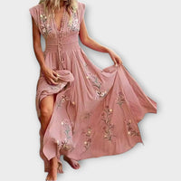 Felizia – Boho-Kleid mit zauberhaften Stickereien in Hellrosa