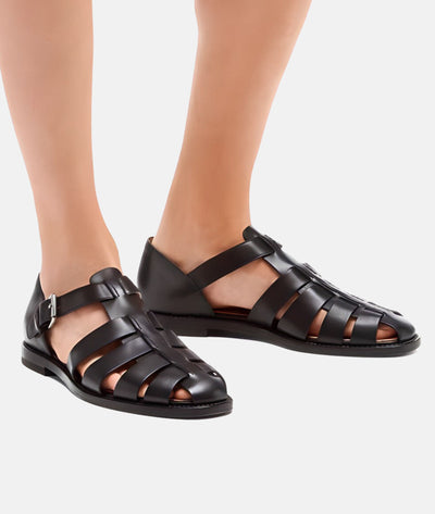 Johanna | Modische Sandalen mit Riemen und elegantem Schnitt