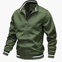 Herrenjacke mit Rippdetails und Frontreißverschluss in Armeegrün