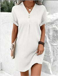 June™ – Damen Kleid mit V-Ausschnitt Elegantes Design & Bequemer Stoff in Weiß