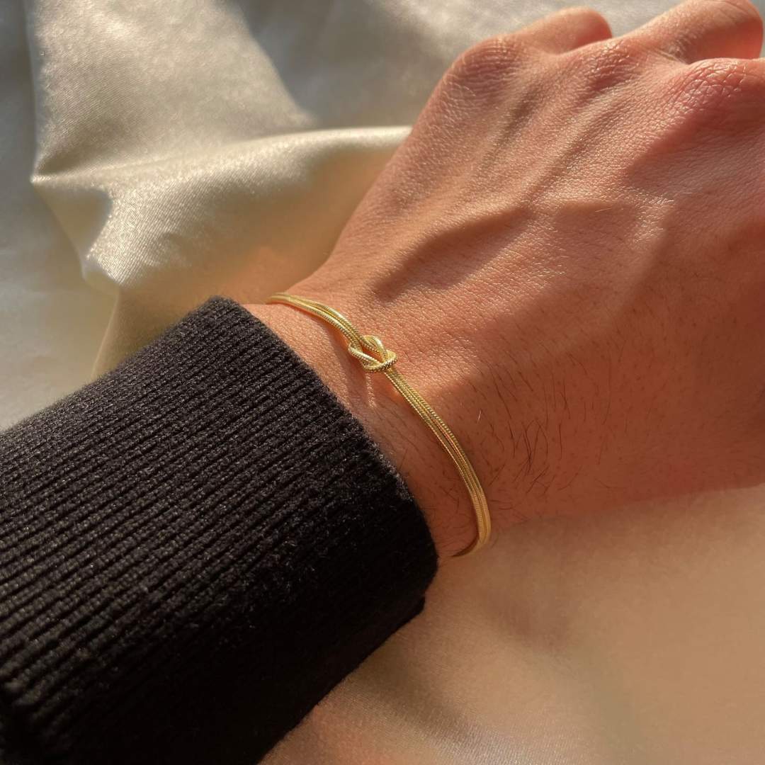Minimalistische Knotenarmband – Elva