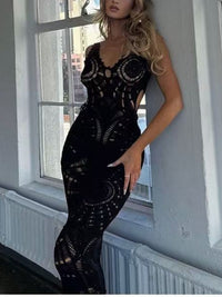 Monica - Schickes ärmelloses Maxikleid in Schwarz