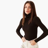 Damen Turtleneck Pullover mit gerippten Bündchen und Saum in Kaffee