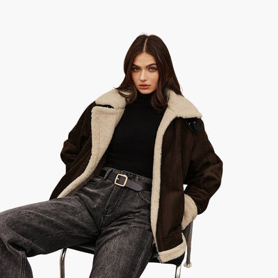 Damen jacke mit breitem Kragen und Reißverschluss