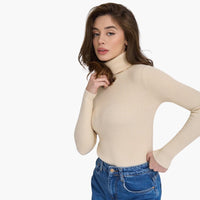 Damen Turtleneck Pullover mit gerippten Bündchen und Saum in Apricot