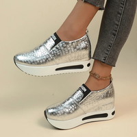 Yala – Damen-Slipper aus Schlangenleder in Silber