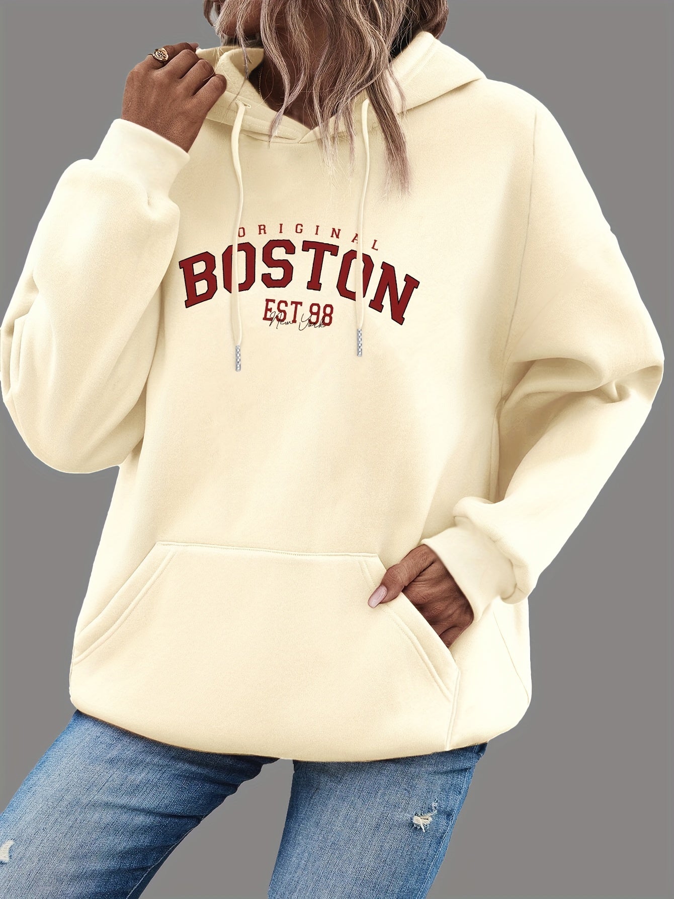 Bostonia™ – Ikonischer College Hoodie