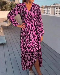 Lisandra | Elegantes Kleid mit V-Ausschnitt in Rosa