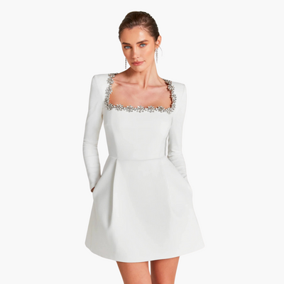 Elegantes Kleid für Damen mit langen Ärmeln und Blumenmuster