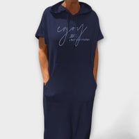 Daisy - Entspanntes Kapuzenkleid in Marineblau