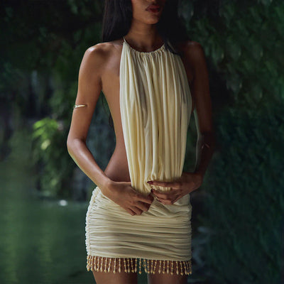 Tifanny | Kurzes Neckholder-Kleid mit Perlenbesatz