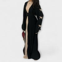 Jasmin - Elegantes Set aus Cardigan und Kleid mit Schleifenakzent in Schwarz