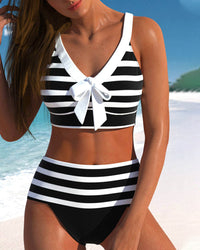 Alina | Gestreifter Bikini mit hoher Taille in Schwarz