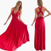 Abendkleid mit V-Ausschnitt - Damen Stil für Gala-Nächte in Rot