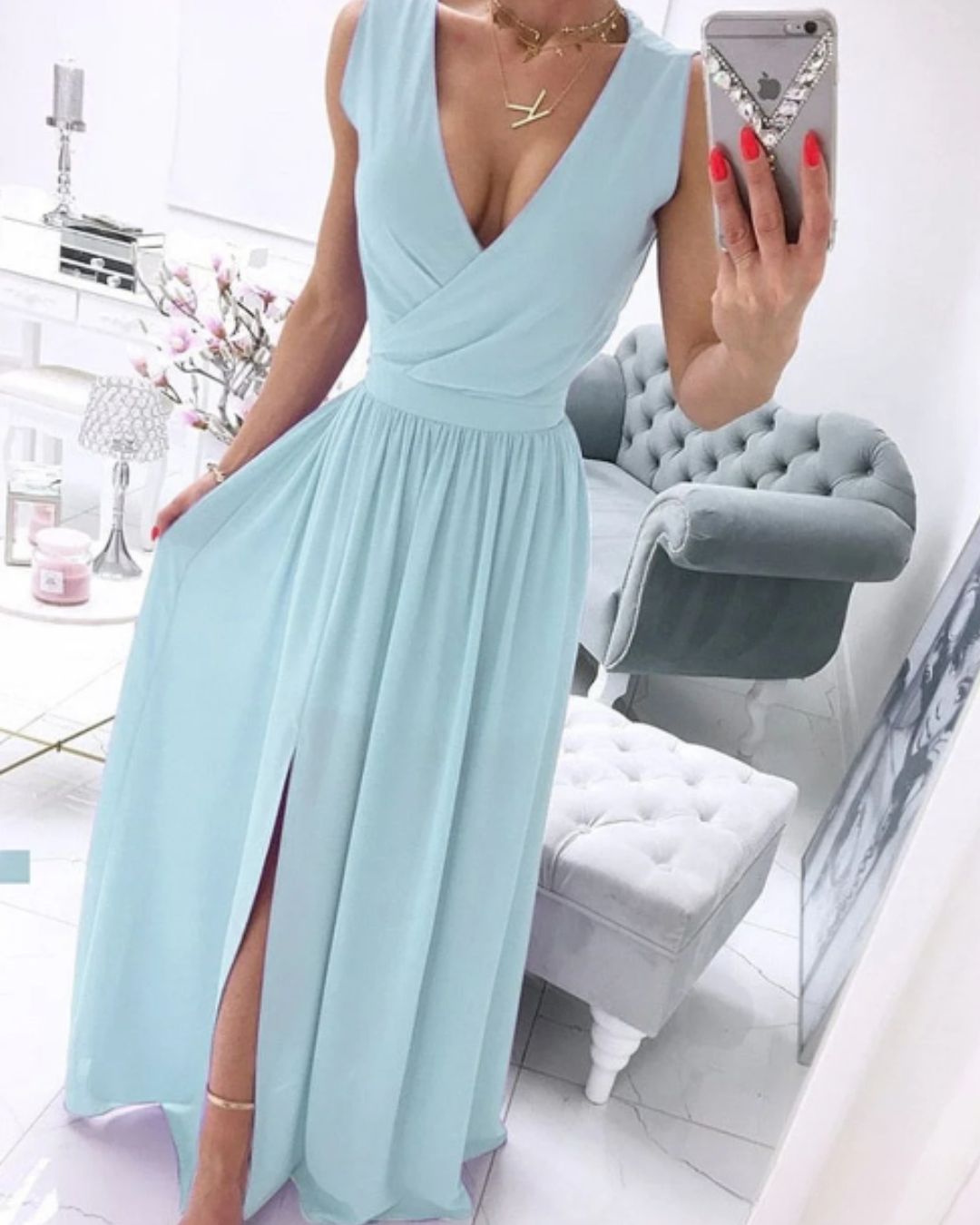 Julia® | Ärmelloses Strandkleid für Damen mit tiefem V-Ausschnitt