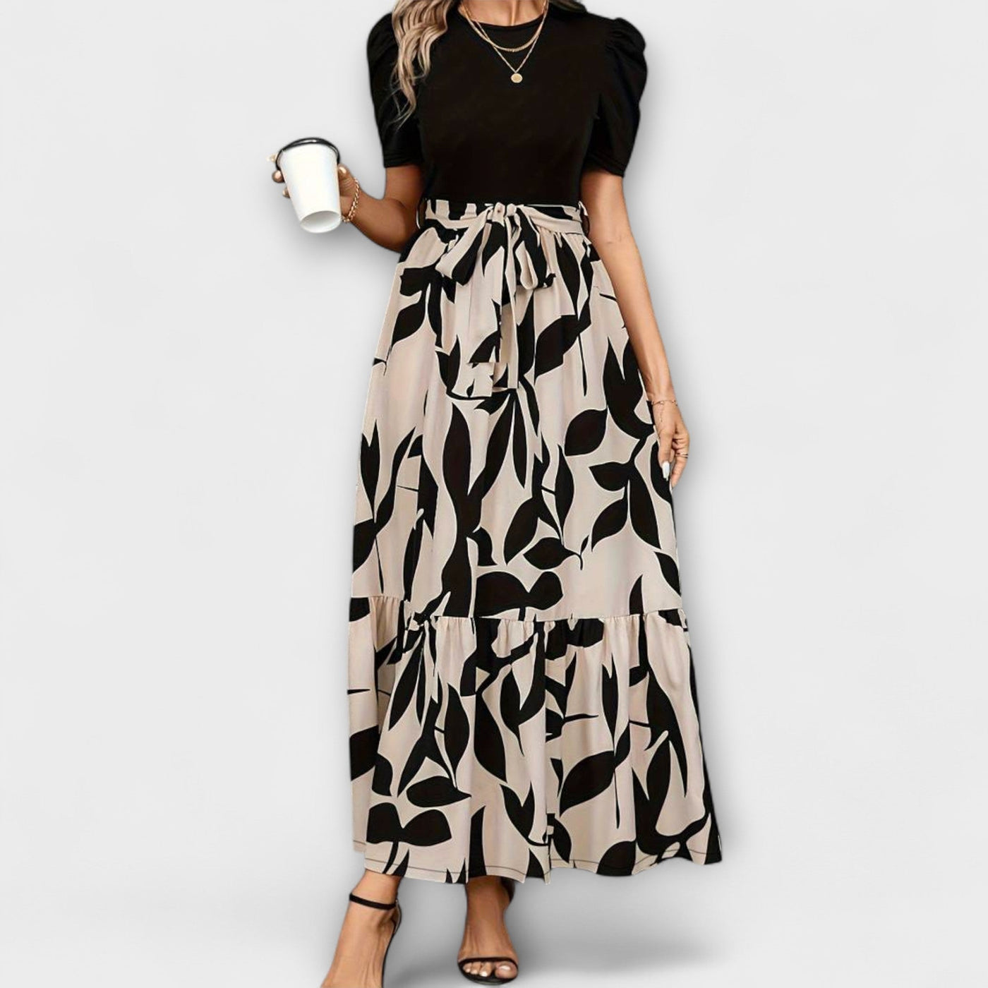 Luna - Sommerkleid mit Blumenmuster und Rundhalsausschnitt