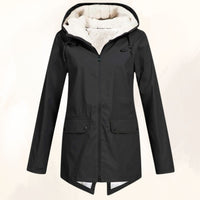 Gipfelfreund Wasserdichte Winterjacke mit flauschigem Fellfutter in Schwarz