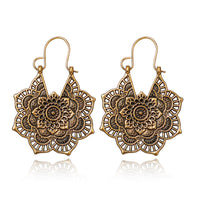 Lotus-Mandala-Ohrringe in Gold