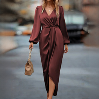 Leona - Stilvolles Kleid mit Puffärmeln in Dunkelrot