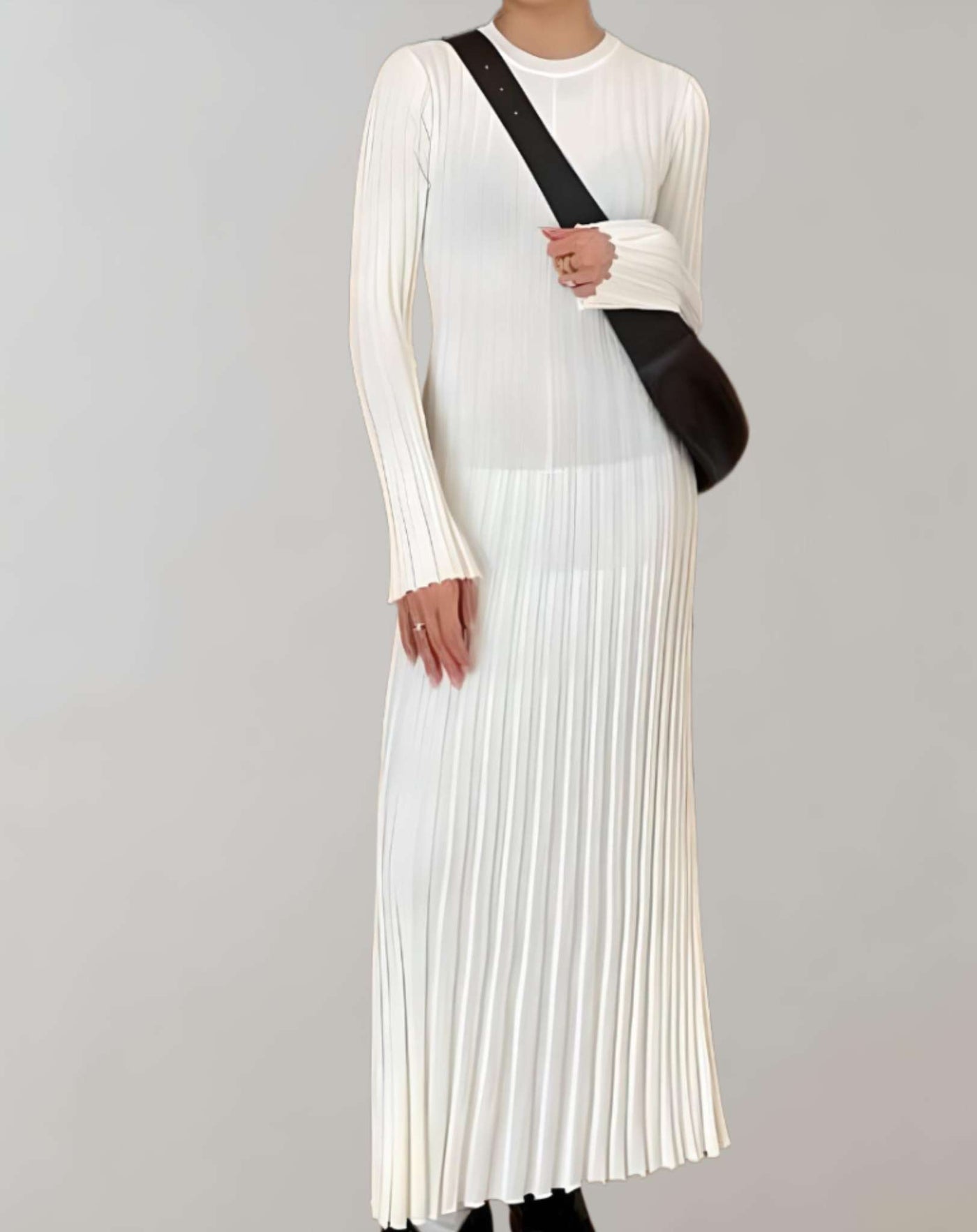 Adley - Langes figurbetontes Kleid mit Rundhalsausschnitt und Rippstrick Kleid